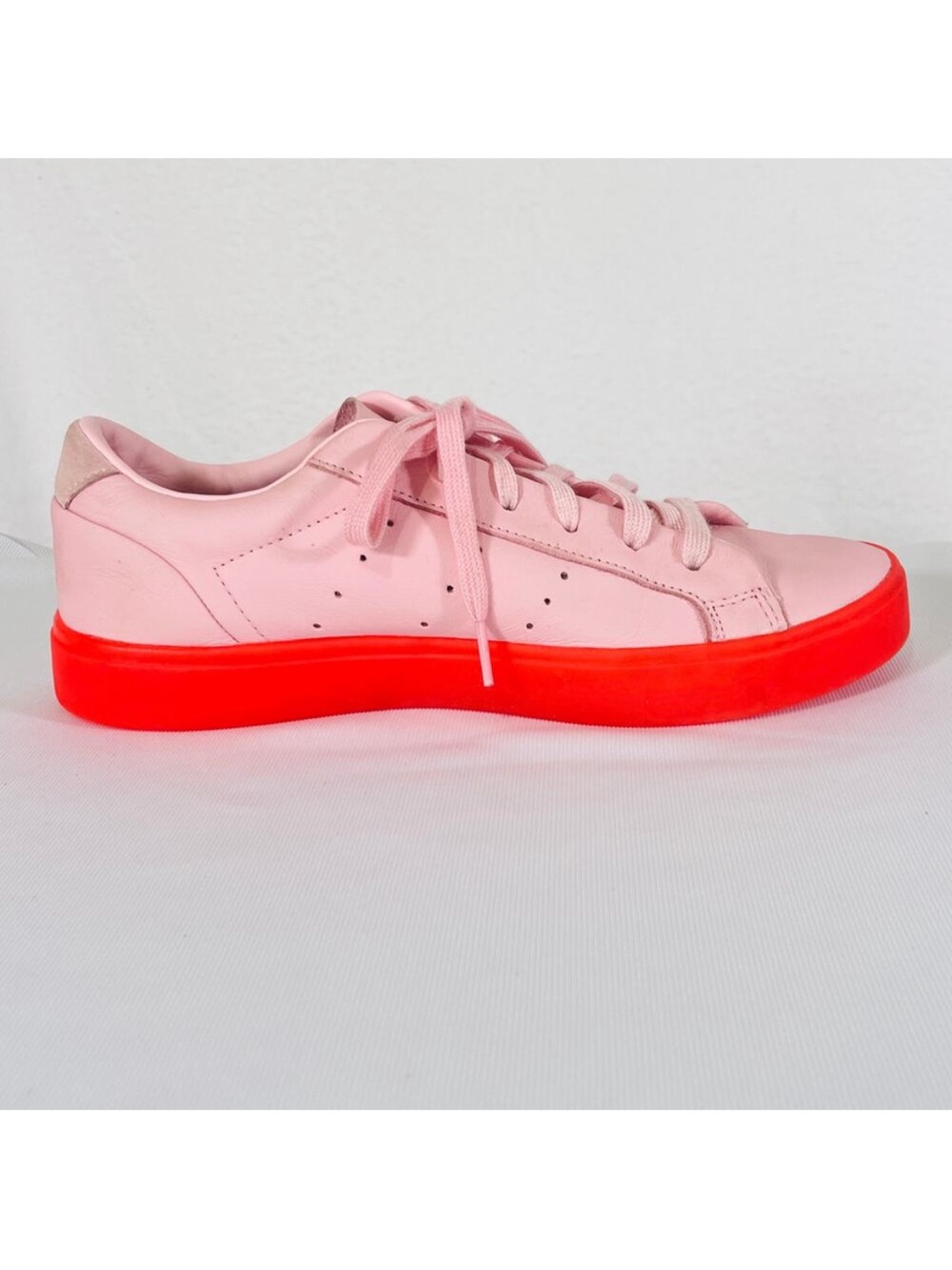 Adidas Originals Casual Shoes
SLEEK Diva Pink Leather - Picture 4 of 7